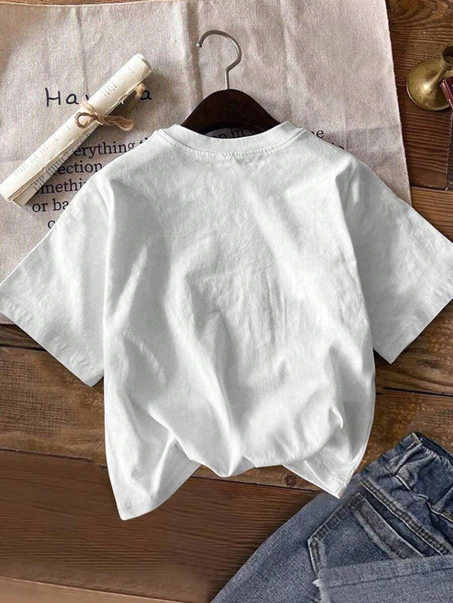 Celebrate your love for dogs with the Playful Paws summer tee! This loose-fit t-shirt keeps you cool and comfy while showing off a funny dog print that’s sure to fetch smiles everywhere. Perfect for sunny days, walks in the park, or casual hangouts with fellow pet lovers, it’s your new go-to shirt for playful vibes and tail-wagging fun.