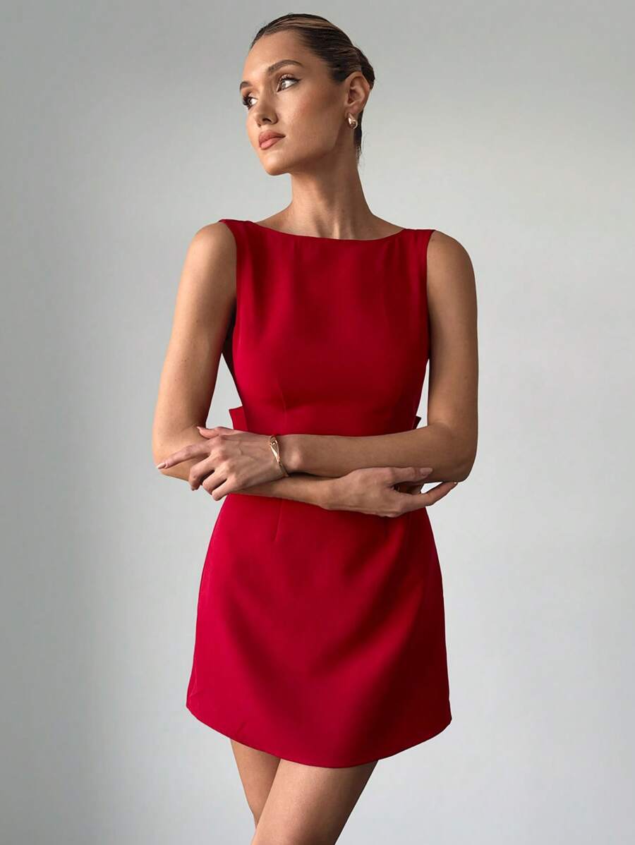 Elegant Red Mini Dress with Open Back and Bow Design for Graduation, Parties, and Weddings