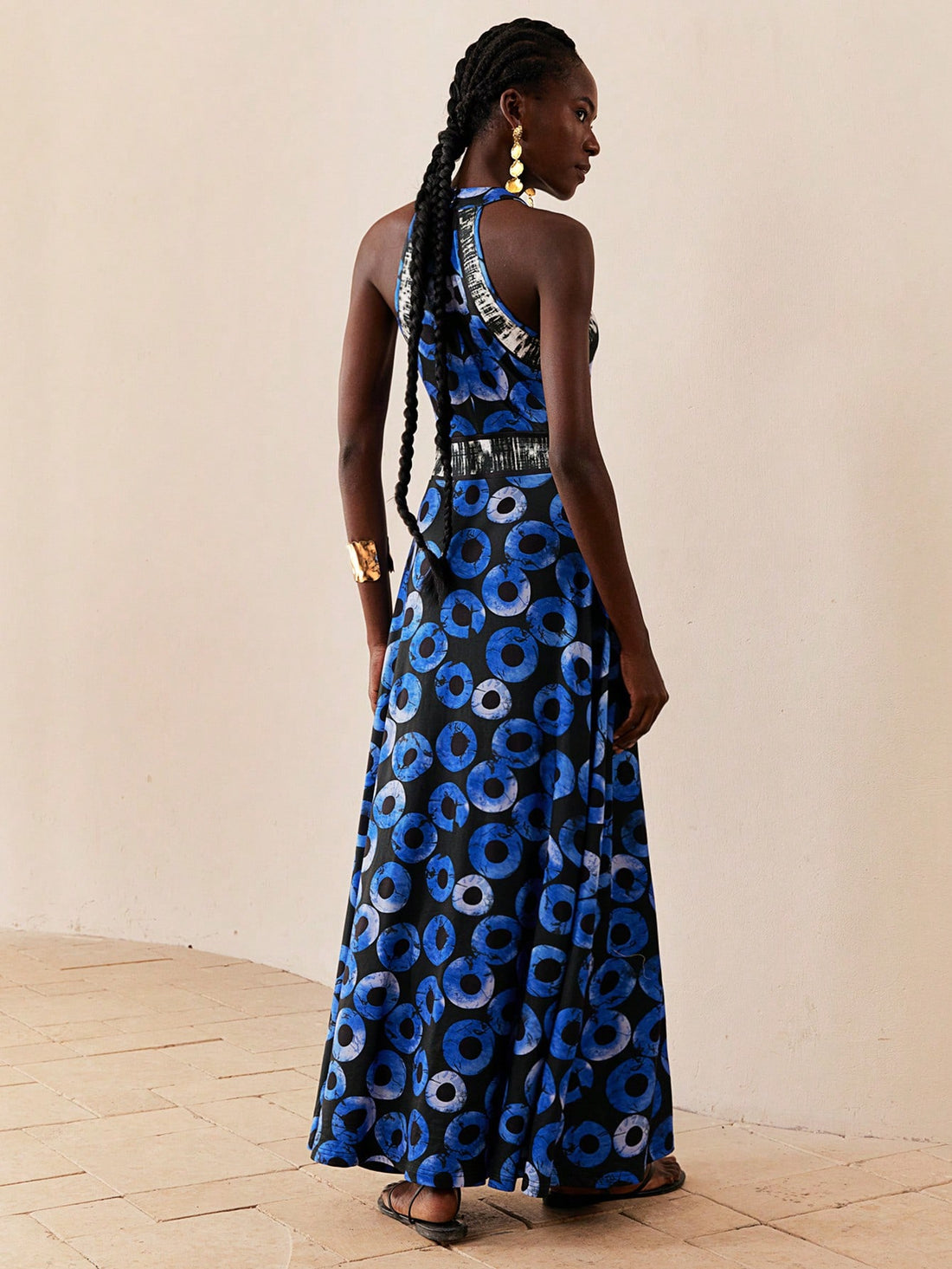 Step into summer with our Blue Geometric Pattern Dress! This playful piece combines eye-catching patterns with elegant styling, perfect for vacation strolls or beachside dinners. The breezy fabric keeps you cool while turning heads, making it your go-to outfit for warm-weather adventures. Pack light, look fabulous!