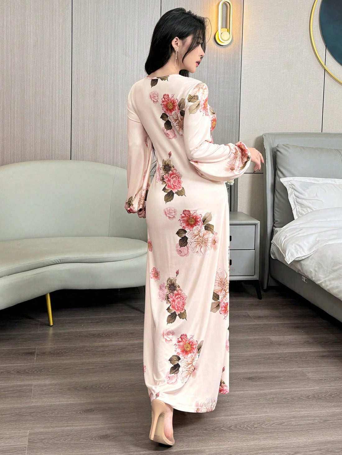 Effortlessly exude elegance in this vintage-inspired bodycon dress. With a flattering v-neck and long sleeves, this dress hugs your curves for a stylish and sophisticated look. Perfect for any occasion, you'll radiate confidence and charm in this one-of-a-kind dress.