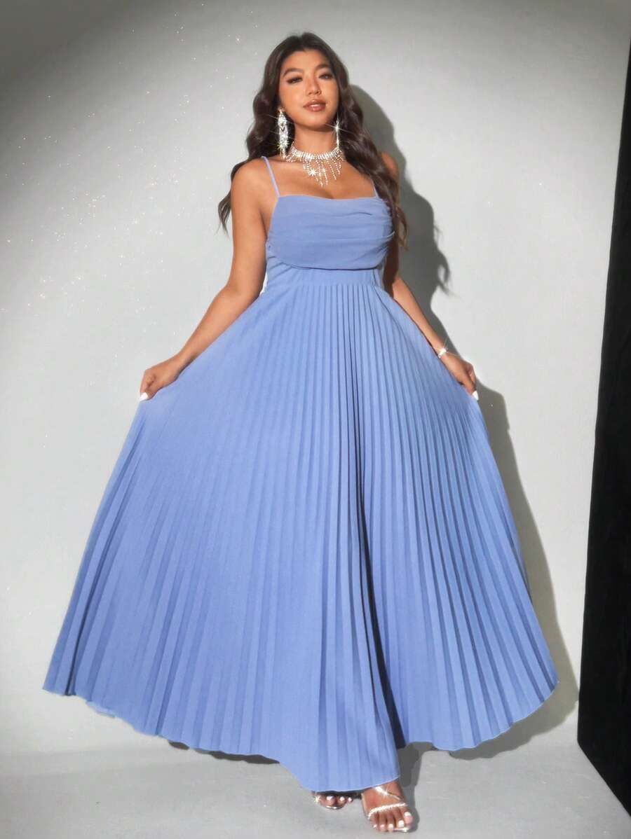 Step into the spotlight with this Elegant Plus Size Blue A-Line Dress, designed to flatter every curve. Its draped neck adds a touch of sophistication, while the flowing A-line silhouette ensures comfort and grace. Perfect for special occasions, this dress combines style and ease, making you feel confident and radiant all night long.