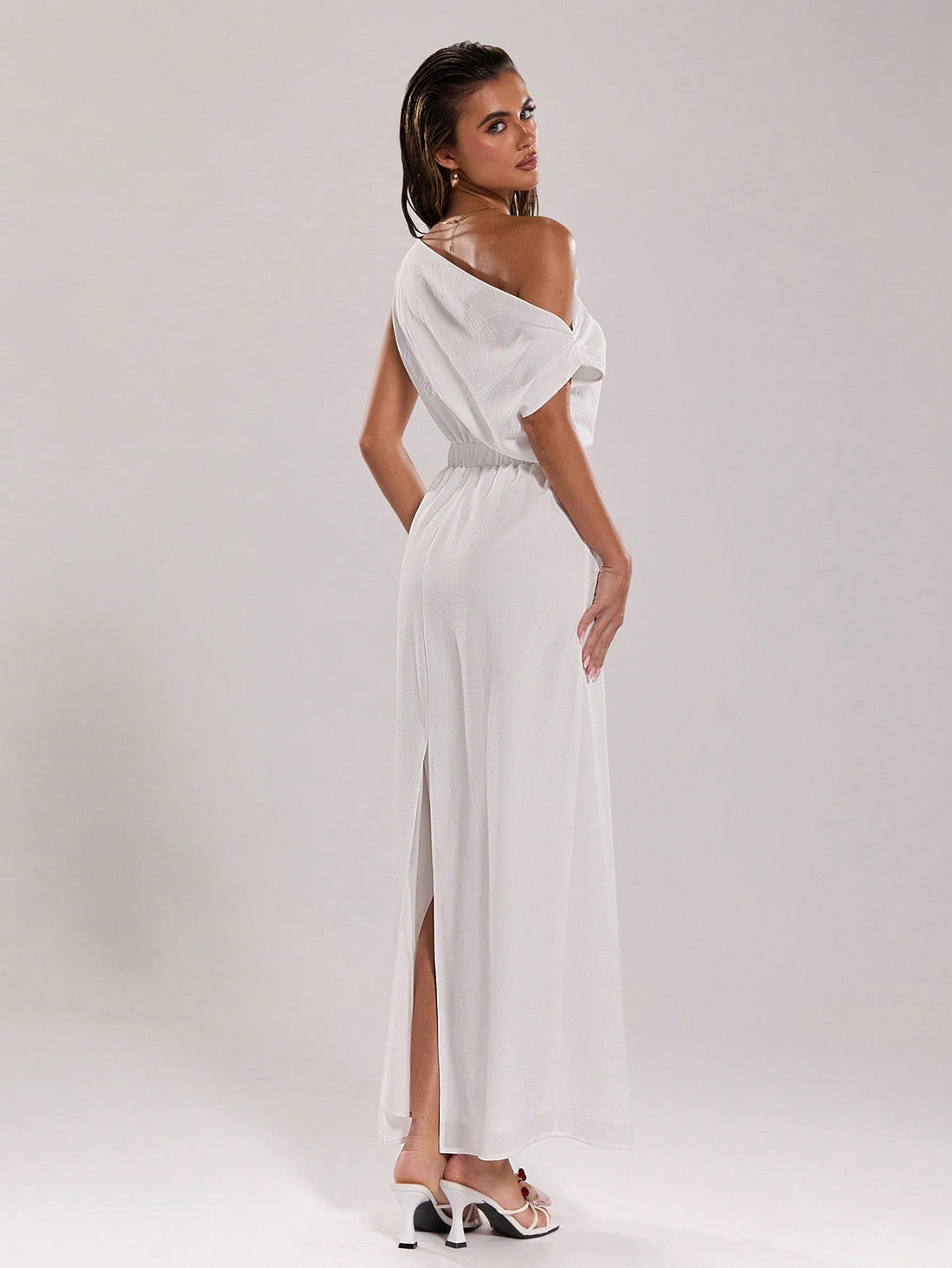 Look effortlessly chic in our Elegant Off-Shoulder White A-Line Summer Dress! Perfect for beach vacations and music festivals, it's both stylish and comfortable. Show off those shoulders and enjoy the warm weather in this must-have dress. A summer essential for any fashion-forward, free-spirited individual. #beachvibes #festivalready