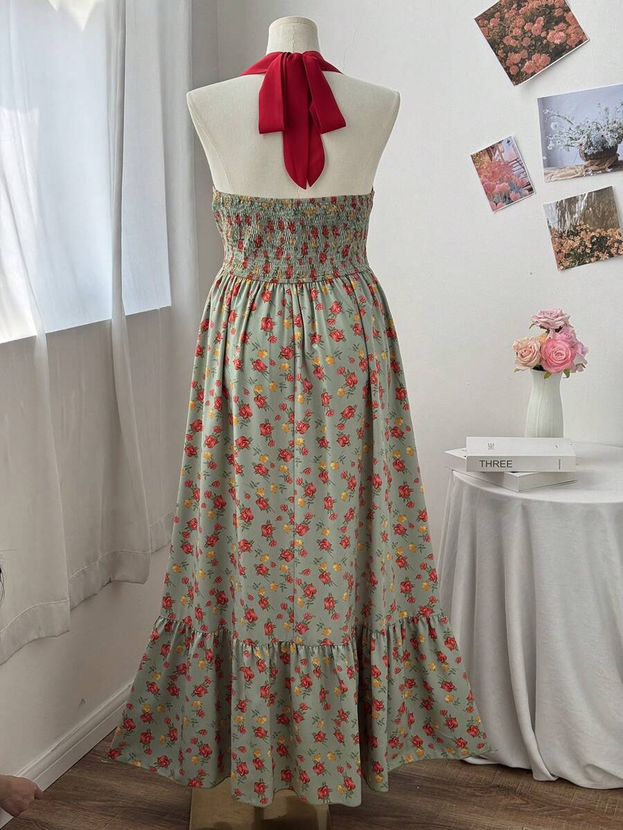 Step into sunshine with this Floral Print Plus Size Long Dress, designed to bring vintage charm to your spring and summer days. Its flowing silhouette and vibrant floral pattern make it perfect for beach strolls or garden parties. Comfortable and flattering, this dress celebrates your curves with playful elegance, ensuring you feel as fabulous as you look wherever your adventures take you.