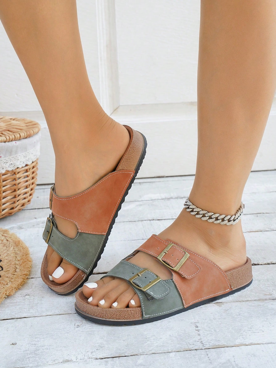 Step into style with these trendy adjustable buckle sandals! Perfect for teens and women who want to look fabulous without sacrificing comfort. The slip-on design makes them a breeze to wear, while the flat sole keeps you grounded for all-day adventures. Rock them indoors or outdoors – these versatile sandals are ready to go wherever your feet take you!