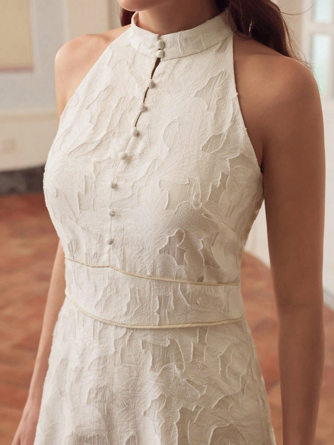 Turn heads in this playful yet elegant sleeveless jacquard midi dress. Its textured fabric adds a chic twist, while the stylish waist cinching beautifully highlights your curves for a flattering fit. Perfect for celebrations or a night out, this dress blends comfort and charm effortlessly.