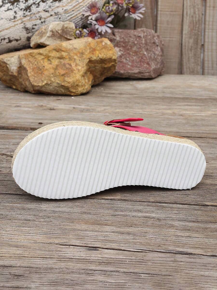 Step into summer with these elegant white linen wedge sandals! Waterproof and easy to slip on, they keep your feet comfy and stylish all day long. Perfect for sunny strolls or beachside fun, these wedges add a playful lift to any outfit while staying cool and carefree.