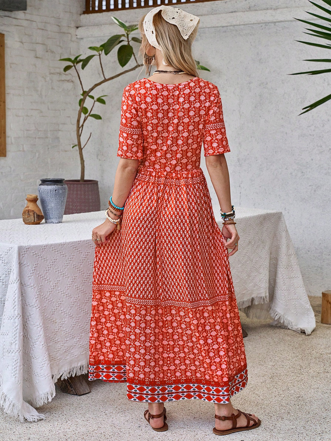 Embrace your free spirit in this breezy Peri Bohemian dress! Float through vacation days with effortless style and all-day comfort. The flowy silhouette keeps you cool while turning heads, whether you're beach strolling or sipping sunset cocktails. Pack light, look fabulous – vacation mode: activated!