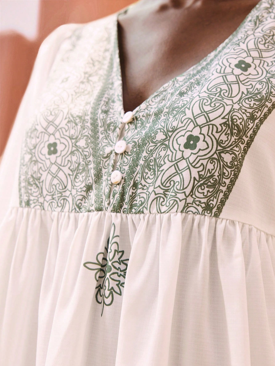 Step into sunshine with this Bohemian Green and White Floral Summer Dress, your go-to for breezy beach days and carefree adventures. Its lively floral pattern and relaxed fit make it perfect for effortless vacation vibes, keeping you cool and stylish wherever you wander.