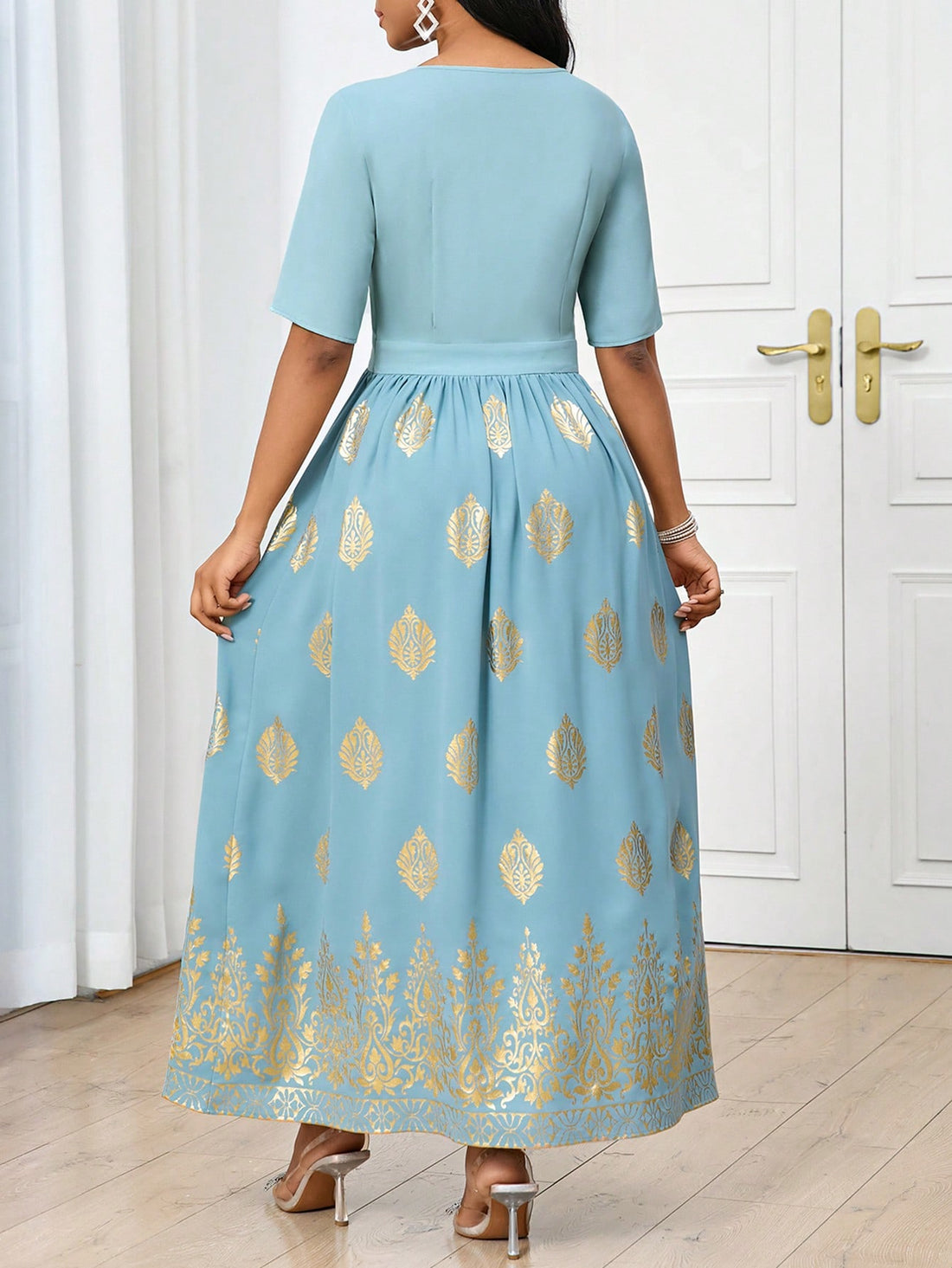 Shine bright in our Elegant Gold Foil Print Patchwork Prom Dress. Perfect for summer vacations or any occasion, this dress combines a playful patchwork design with a touch of sophistication with its gold foil print. Stand out in style and comfort with our unique dress! Hurry, limited stock available!