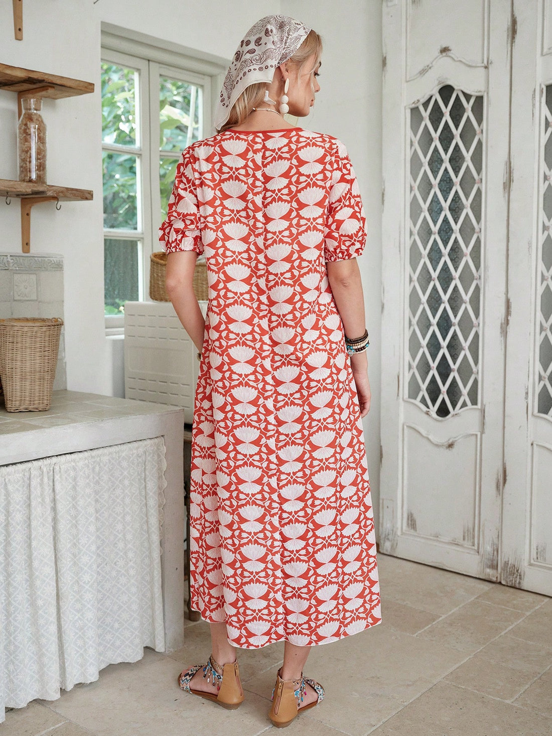 Step into sunshine and smiles with this Floral Print Casual Loose Summer Dress. Its breezy, relaxed fit keeps you cool and comfy, while the vibrant floral pattern adds a splash of vacation-ready fun. Perfect for beach days, strolls, or simply soaking up the summer vibes with effortless style.