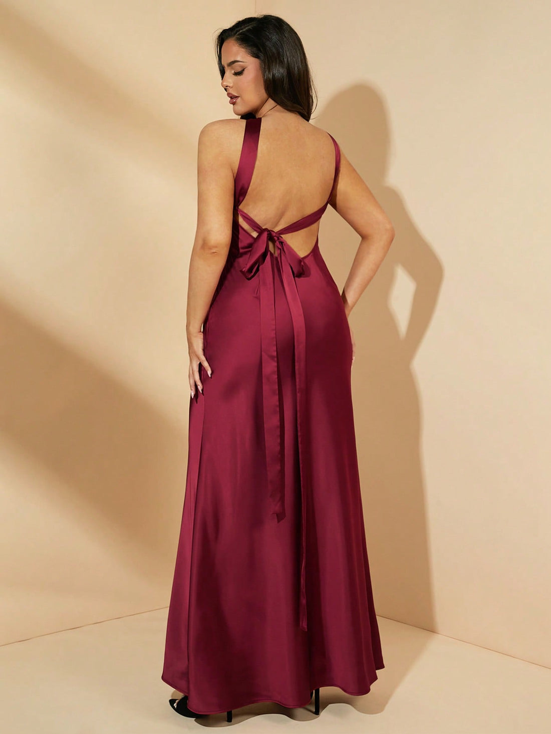 Step into the spotlight with this playful plus size summer dress featuring a chic asymmetric neckline and sleeveless design. Perfect for birthday celebrations, it combines comfort and style to keep you feeling fabulous all day long. Embrace your curves and celebrate in effortless elegance!