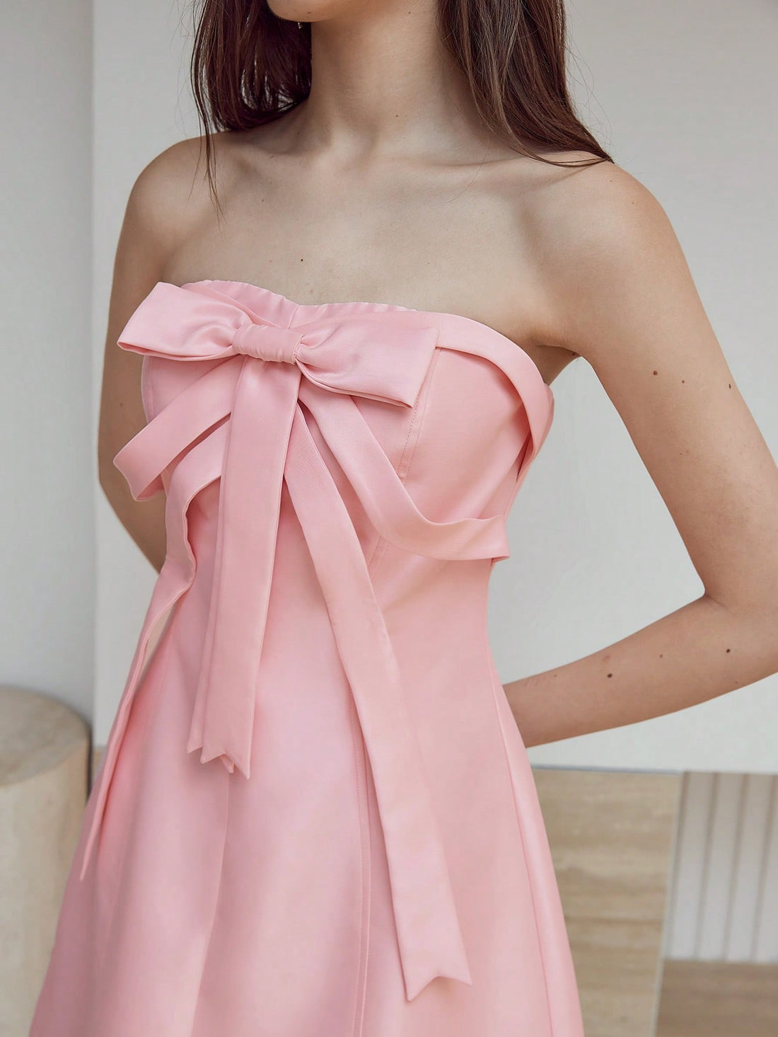 Step out in style with the Cute Date Mini Dress, featuring an adorable bow detail that adds a touch of charm to your look. Perfect for any occasion, this trendy dress combines playful elegance with comfortable wear, making it your go-to choice for dates, parties, or casual outings. Embrace fun fashion that turns heads wherever you go!