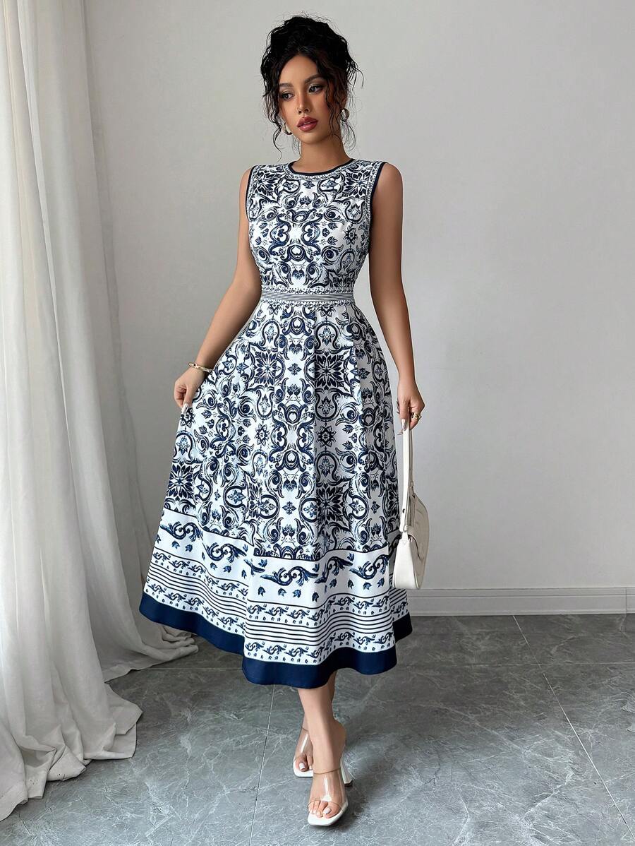 Experience the breathtaking fusion of cultural heritage and sharp, modern architectural tailoring. This stunning auspicious print ensemble is meticulously designed for the woman who values a high-fashion, "quiet luxury" approach to seasonal dressing—the ultimate centerpiece for prestigious summer retreats, exclusive garden soirées, and high-authority vacation outings.