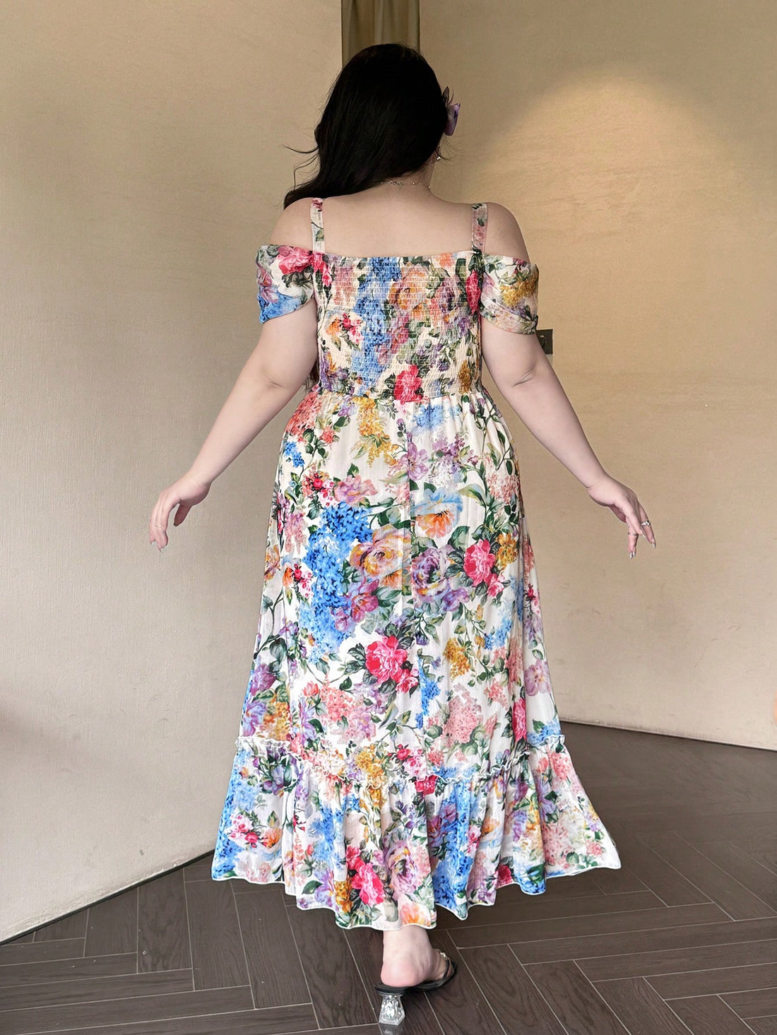 Step into summer with this playful plus size off-shoulder dress, adorned with a vibrant floral print that brings elegance and fun together. Its breezy design keeps you cool while the flattering cut highlights your curves beautifully. Perfect for sunny days and stylish outings, this dress adds a splash of charm to your warm-weather wardrobe.