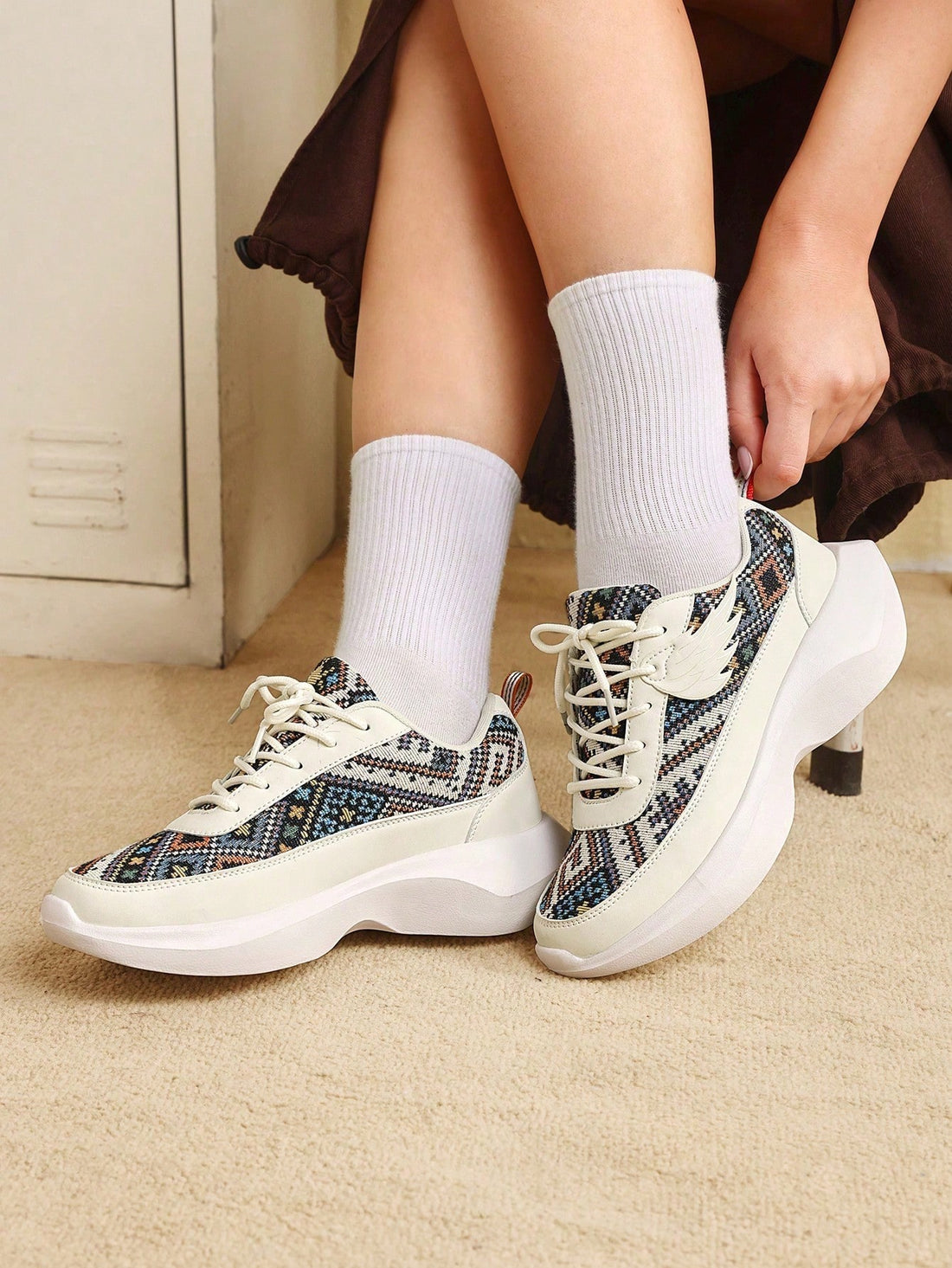 Step into comfort and style with these beige Angel Wing sports shoes! These playful kicks aren't just pretty—they're packed with shock-absorbing technology to keep your feet happy all day. Perfect for dashing to work, exploring new cities, or simply adding a touch of whimsy to your everyday outfit. Who says practical can't be fun? These multi-functional beauties prove otherwise!