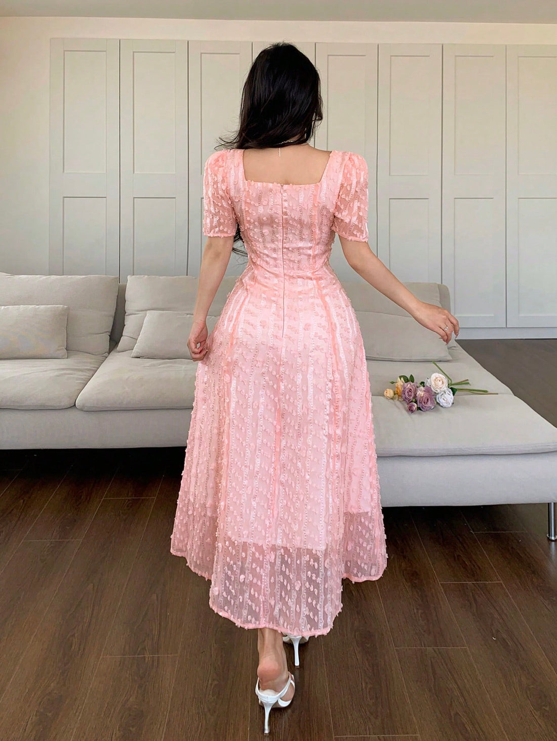 Twirl into elegance with this French-inspired square neck dress! The jacquard fabric adds a touch of luxury while the flared waist creates a flattering silhouette that's perfect for dancing the night away. This long dress combines timeless sophistication with playful charm – because who says fancy can't be fun?