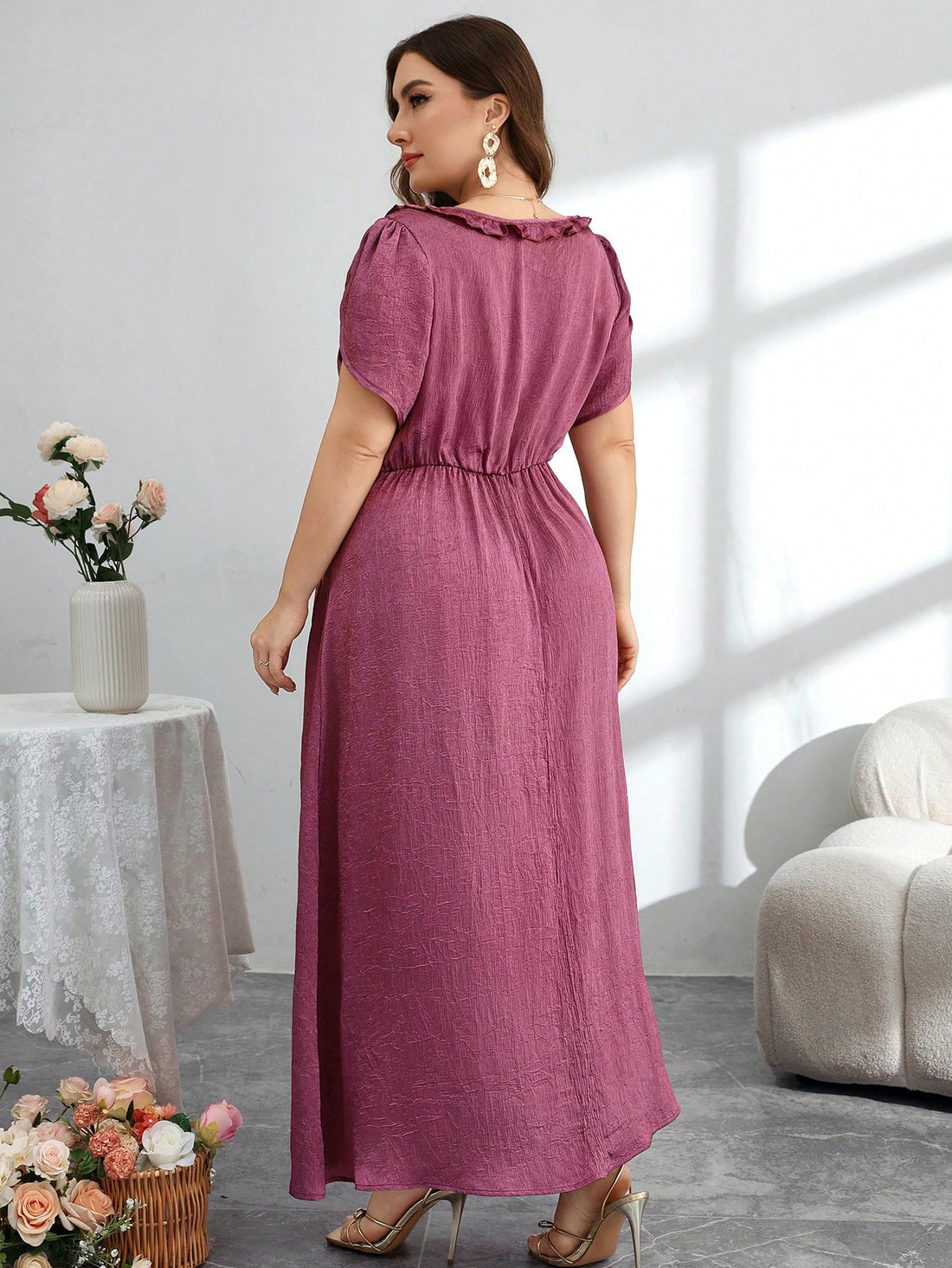 Step out in style with this Elegant Plus Size Asymmetrical Layered Sleeve Long Dress. Designed to flatter your curves, its unique layered sleeves and flowing asymmetrical cut add a touch of drama and sophistication. Whether it’s a special night out or an upscale event, this dress blends luxury fashion with comfort, letting you own every moment with confidence and flair. Turn heads and have fun doing it!