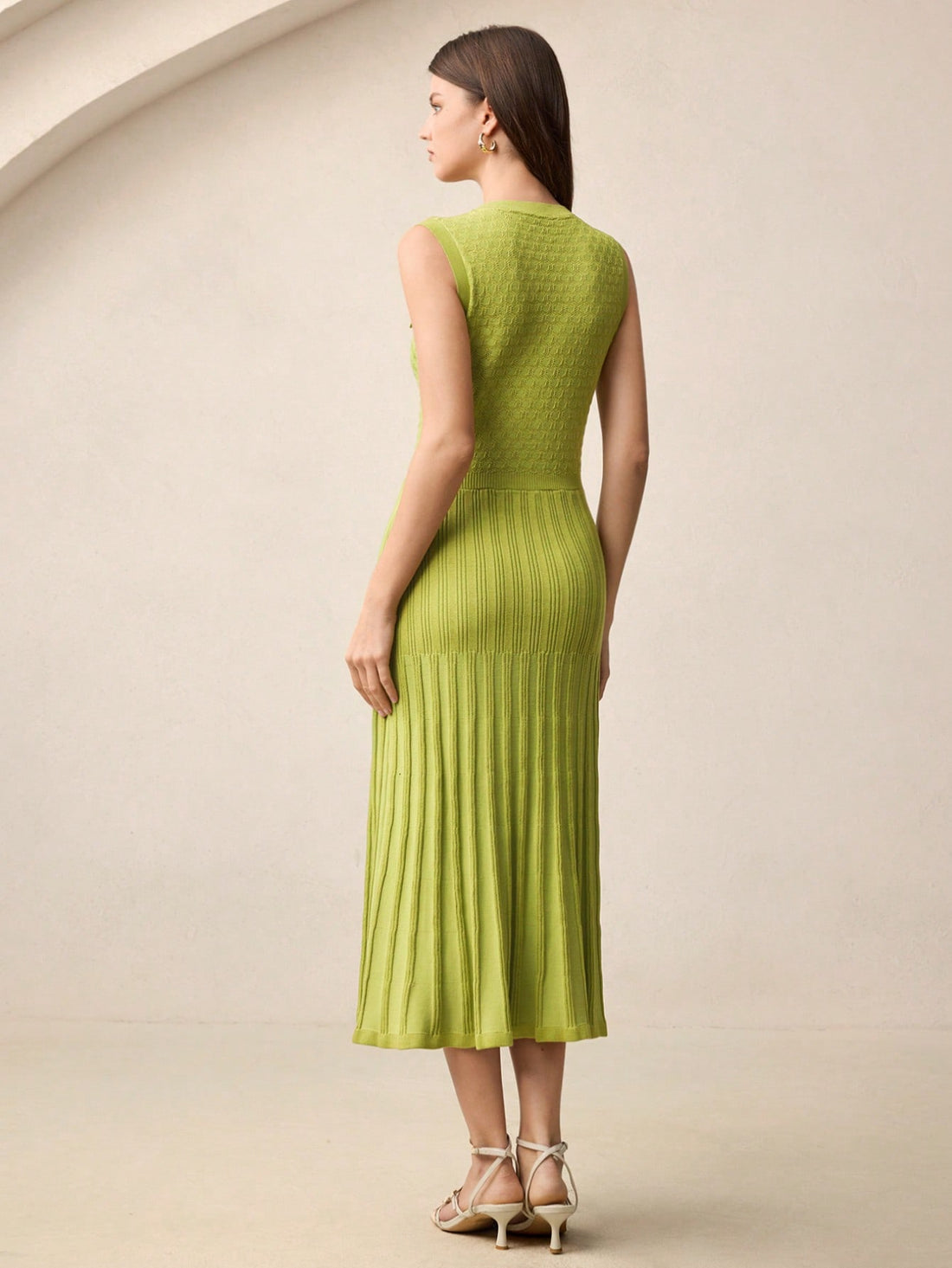 Step into effortless style with this elegant long knit dress designed for every occasion. Whether you're heading to the office, a romantic date, or a sunny vacation, its versatile fit and breathable fabric keep you comfortable and chic all day long. Embrace spring and summer with a dress that moves with you and adds a playful touch to your wardrobe.