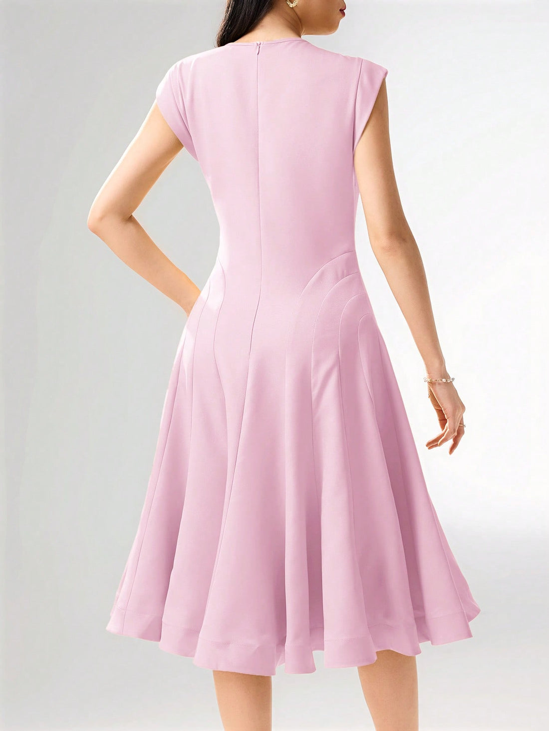 Twirl into any event with our head-turning A-Line dress! This sassy number features a flattering round neck and a no-fuss zipper closure that says "hello convenience." Whether you're dancing at a wedding or turning the office into your personal runway, this dress brings the fun while keeping it classy. Your closet's new BFF has arrived!
