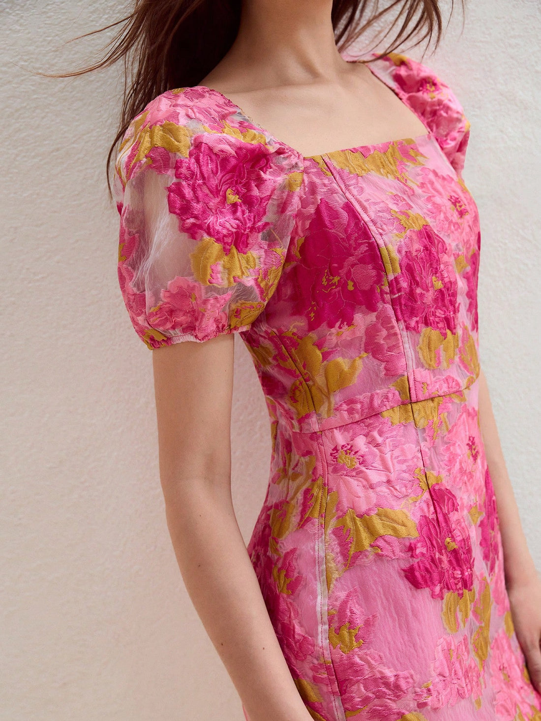 Step into charm with this Elegant Square Neck Jacquard Dress! Its classic square neckline and textured jacquard fabric bring timeless style, while the comfortable fit lets you dance through your day with ease. Perfect for turning heads and feeling fabulous wherever you go!