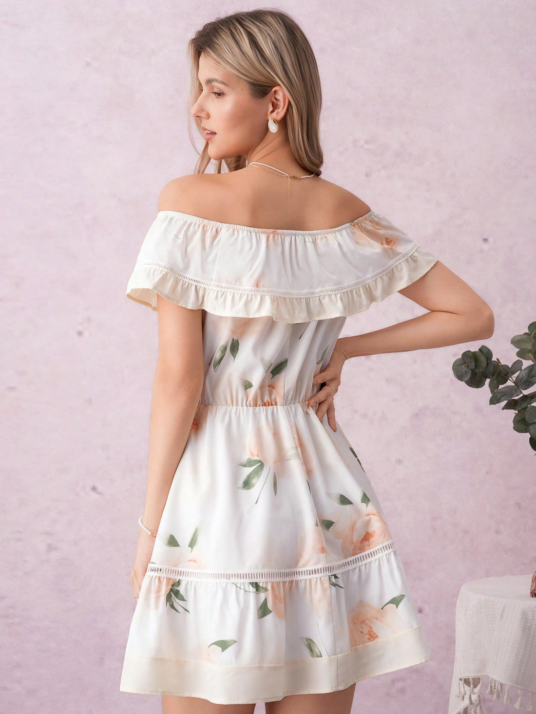 Elevate your casual wardrobe with this charming off-shoulder dress that effortlessly transitions from summer picnics to autumn gatherings. The delicate floral appliqué details add a touch of whimsy and sophistication, while the relaxed off-shoulder neckline keeps things fun and flirty. Perfect for those days when you want to look put-together without trying too hard—slip it on and let the dress do the talking. Whether you're heading to brunch with friends or a weekend adventure, this versatile piece is your