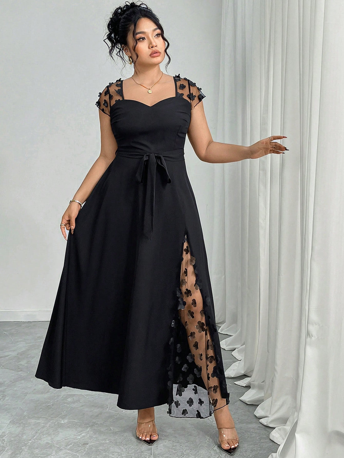 Turn heads this summer with our Elegant Plus Size Jacquard Mesh Bodycon Dress. Designed to hug your curves beautifully, its intricate jacquard mesh adds a touch of sophistication perfect for holiday parties. Lightweight and breathable, it keeps you cool while making a bold statement. Celebrate your style with confidence and flair!