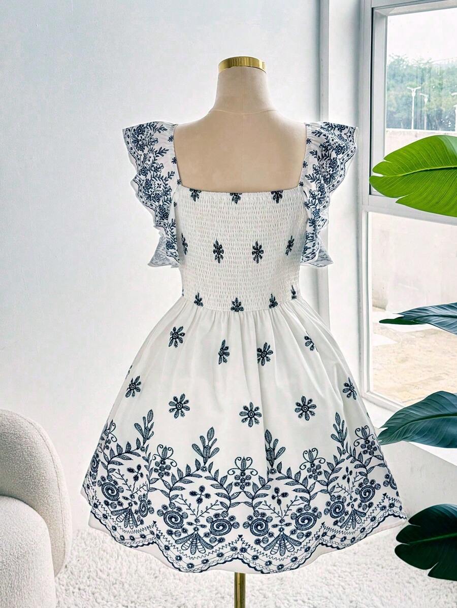 Elevate your vacation wardrobe with this charming plus-size A-line dress that's equal parts fun and flattering. The playful tie knot front adds a flirty focal point, while voluminous lantern sleeves bring movement and personality to every twirl. Perfect for spring and summer getaways, this dress transitions effortlessly from beachside strolls to sunset dinners. The relaxed A-line silhouette skims beautifully over curves, giving you comfort without compromise. Whether you're exploring new destinations or sim