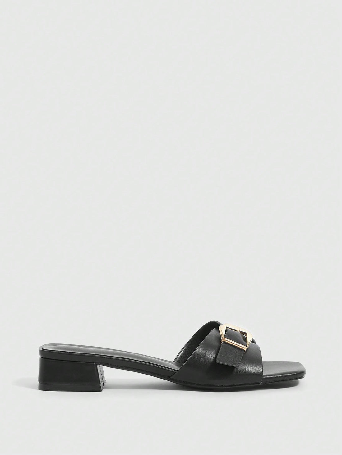 Step out with flair in these Chic Black Metal Decor Open Toe Sandals. Their sleek black design paired with eye-catching metal accents effortlessly elevates any outfit, perfect for turning heads at casual brunches or night outs. Lightweight and breathable, they keep your feet comfy while adding a dash of bold style to your wardrobe. Ready to strut your stuff? These sandals are your ultimate go-to for fun, fashionable elegance.