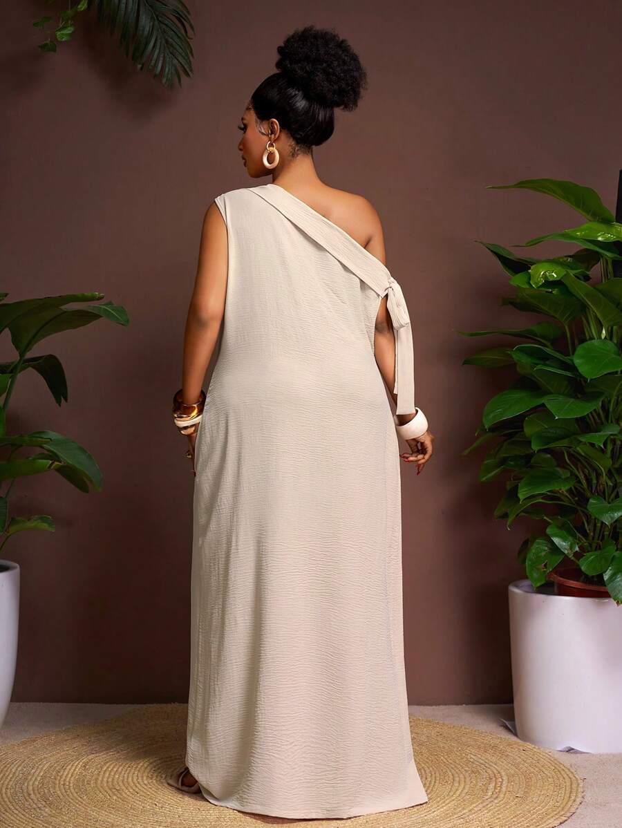 Step out in style with this playful plus size summer dress! Featuring a chic asymmetric collar and a flattering solid color design, it’s perfect for embracing the sunny days with effortless elegance. Lightweight and breezy, this dress ensures you stay comfortable while turning heads wherever you go. Embrace your curves and let your confidence shine!