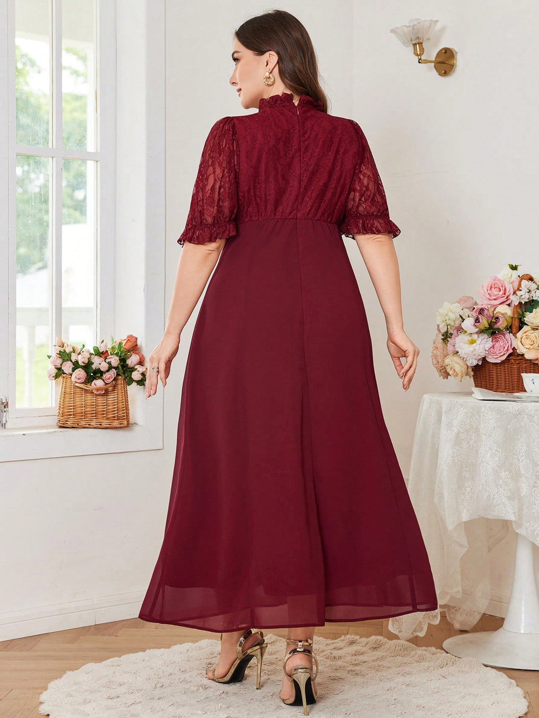 Turn heads with this Elegant Lace Patchwork Fitted Dress, designed to celebrate your curves and charm. Its delicate lace details and flattering fit make it the perfect pick for special occasions where you want to shine. Feel confident, feminine, and ready to dazzle all night long!