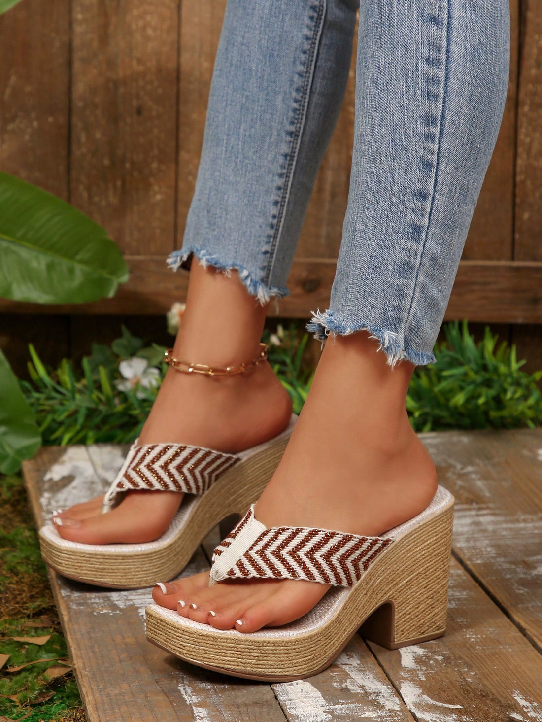 Step into summer with these Chic Bohemian Woven Platform Wedge Flip Flops! Their playful woven design adds a breezy, stylish touch to your beach days, while the platform wedge gives you just the right lift for effortless confidence. Perfect for sunny strolls or seaside fun, these flip flops blend comfort and boho charm for your ultimate summer vibe.