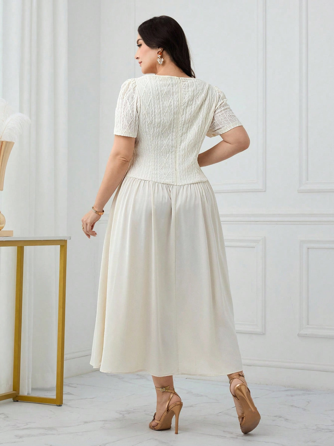 Slip into effortless summer style with this chic boat neck dress designed for curves and confidence. The timeless solid color and relaxed silhouette make it your go-to piece for everything from beach days to holiday celebrations. Flattering, comfortable, and undeniably elegant—this dress proves that looking fabulous doesn't require fuss. Whether you're heading to a garden party or a casual dinner, you'll feel like the best version of yourself. Simple. Stunning. Yours.