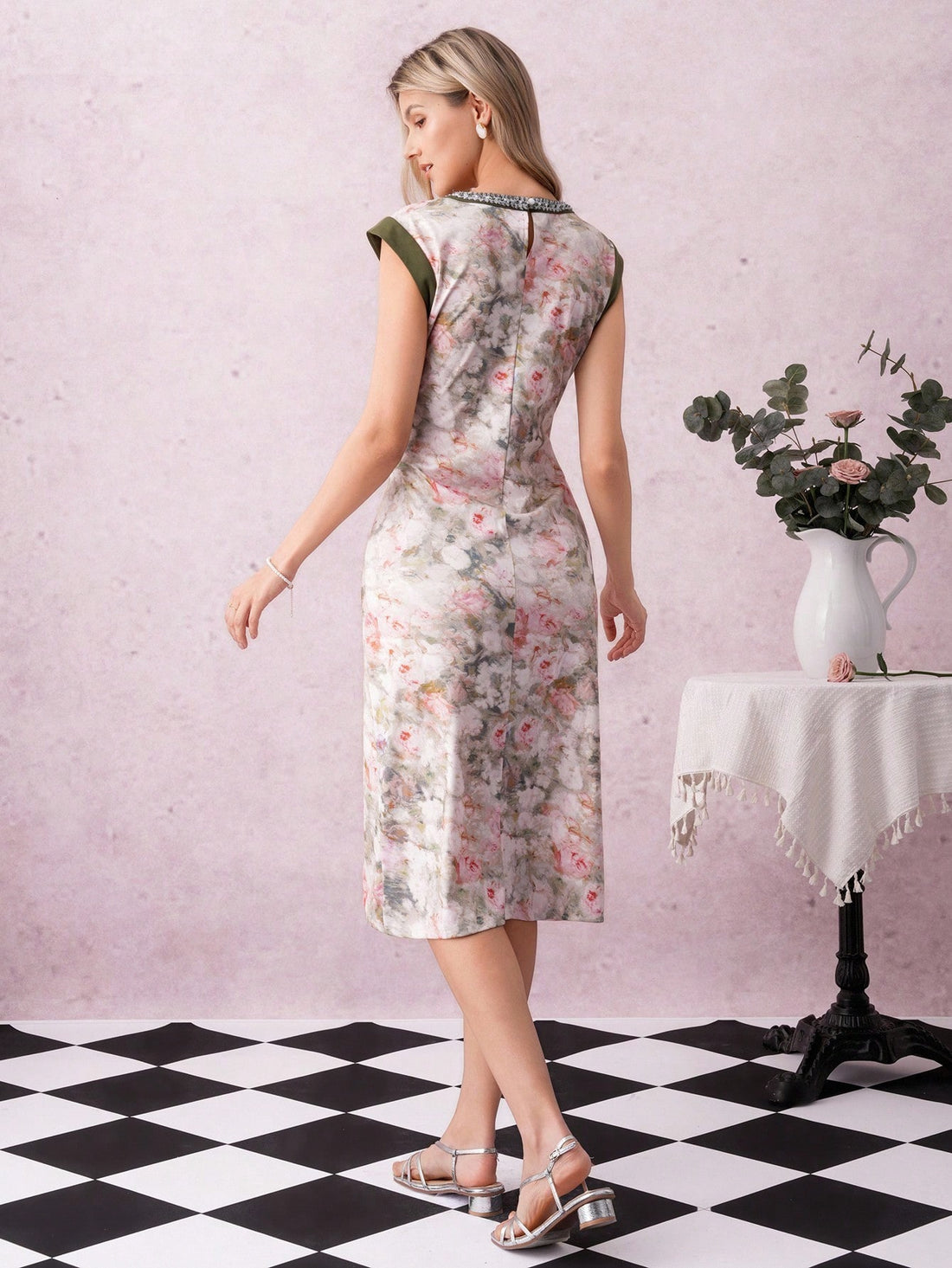 Turn heads wherever you go with this playful floral dress featuring a chic split hem that adds a flirty touch to your look. Whether it's a casual day out, a fun date, or a special event, this dress combines comfort and style effortlessly. The delicate floral print brings a fresh, lively vibe while the flowing design ensures you move with grace and ease all day long. Embrace your feminine charm and make every moment a little more joyful in this delightful wardrobe favorite.