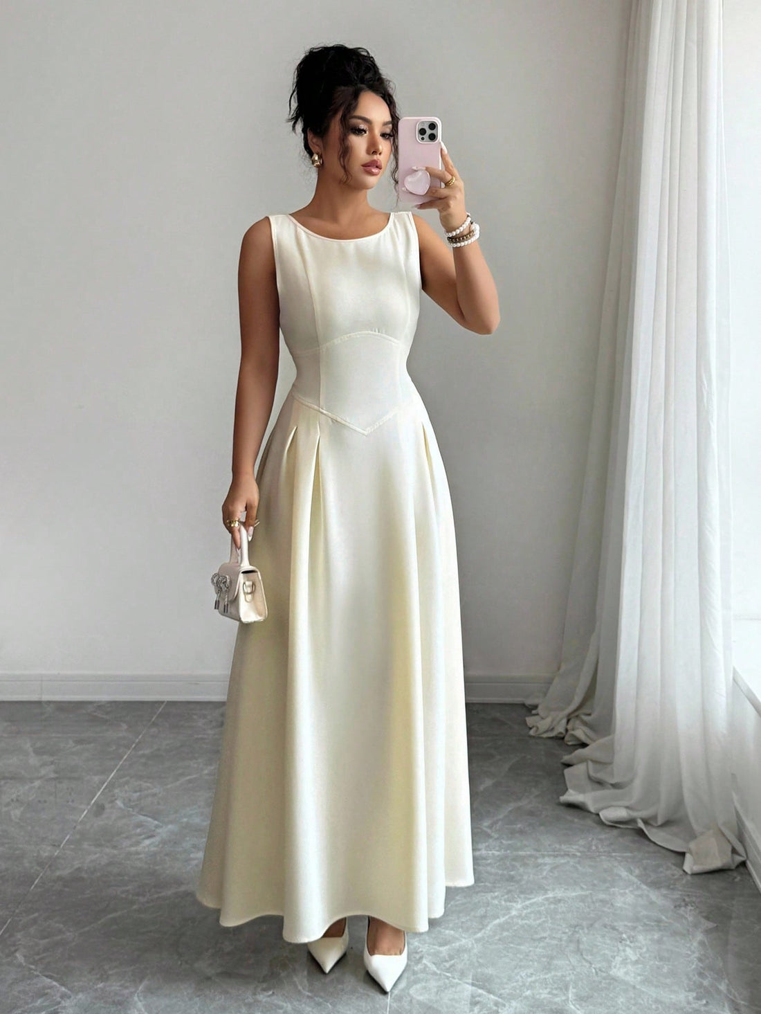 Step out with charm in this A-Line Elegant Dress, featuring a sleeveless design and a flattering round neckline. Its solid color and waisted cut highlight your silhouette while keeping things effortlessly chic. Perfect for twirling through your day or lighting up the evening—this dress blends comfort with a dash of playful sophistication.
