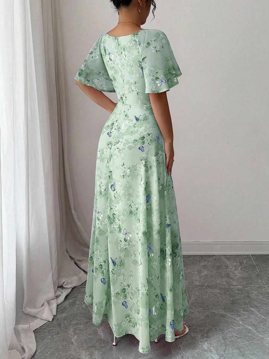 Float through summer days in this playful chiffon dress, featuring a delicate butterfly print and breezy batwing sleeves. Its light, airy fabric keeps you cool while the sweet French-inspired design adds a touch of charm to your wardrobe. Perfect for sunny strolls or garden parties, this dress blends comfort with effortless style.