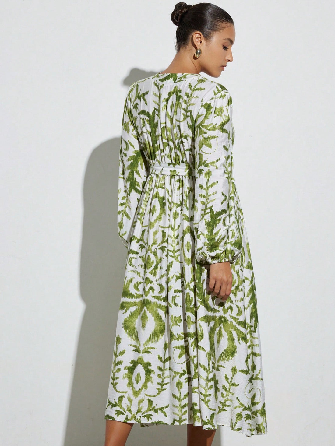 Step into style and comfort with this Elegant V-Neck Long Dress crafted from soft, breathable bamboo fiber. Its slimming tie waist design flatters every curve, making it perfect for both office days and holiday fun. Plus-size friendly and effortlessly chic, this dress lets you play with fashion while feeling fabulous all day long.