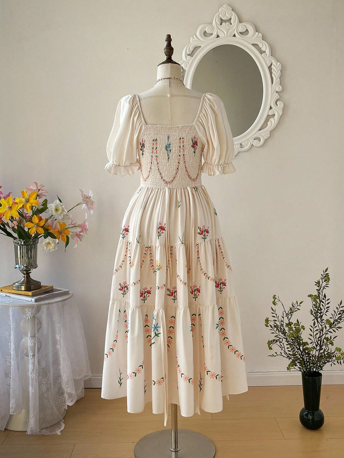 Step into sunshine with this elegant convertible dress featuring a charming square neckline and playful puff sleeves. Perfectly designed for breezy beach days or delightful tea parties, its versatile style lets you switch up your look effortlessly. Light, comfortable, and stylish—this dress brings a splash of fun and sophistication to any outing.