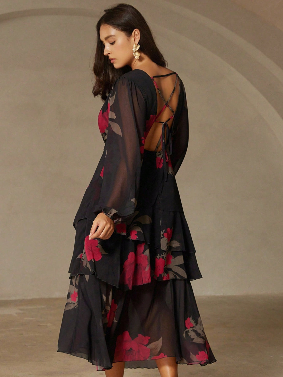 Swoon-worthy elegance meets comfort in this stunning plus-size chiffon dress! The deep V-neckline flatters your silhouette while delicate floral patterns in romantic red and black add timeless charm. Lightweight chiffon fabric drapes beautifully, perfect for fall gatherings, date nights, or whenever you want to feel absolutely fabulous. This dress celebrates curves with style and grace—because looking gorgeous should feel effortless. Slip it on and let your confidence shine!