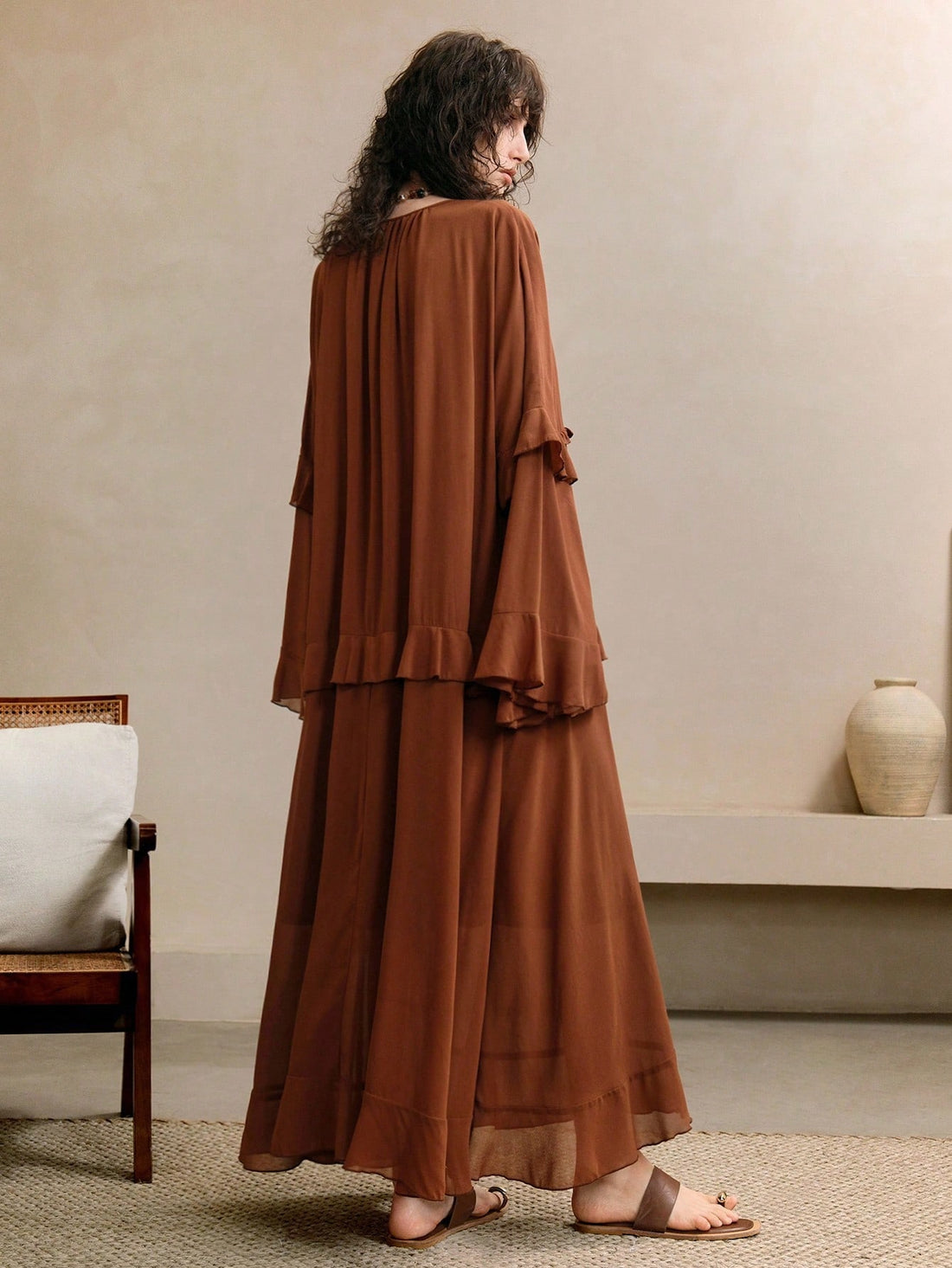 Step into autumn with flair in this Elegant Retro Chiffon Dress, featuring charming lotus leaf edges that dance with every breeze. Lightweight and flowy, it’s your go-to for casual vacations or cozy days out. Embrace vintage vibes with a playful twist and enjoy effortless style wherever you wander.