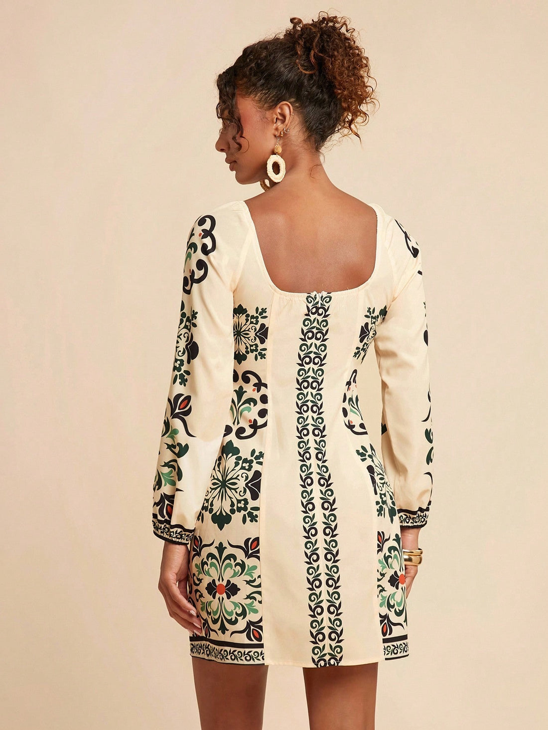 Step into vacation mode with this Bohemian A-Line dress! Featuring a flirty backless design and a daring V-neck, it’s perfect for sunny escapes. The cinched waist flatters your silhouette while the breezy A-line skirt lets you twirl with ease. Effortless style meets playful comfort—your new go-to for unforgettable getaway vibes.