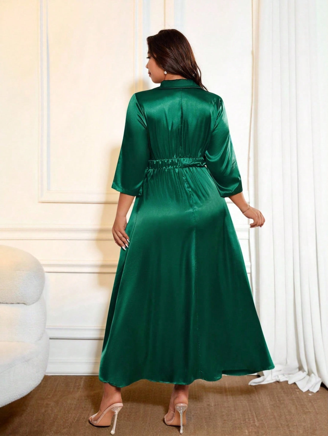 Step into the spotlight with this Plus Size Women's Elegant Long Sleeve Dress crafted from glossy fabric that catches every eye. Perfect for business casual days, it blends sophistication with a hint of fun, making your workday wardrobe anything but boring. The long sleeves add graceful coverage while the flattering fit celebrates your curves with confidence. Dress up your day with a shiny twist!