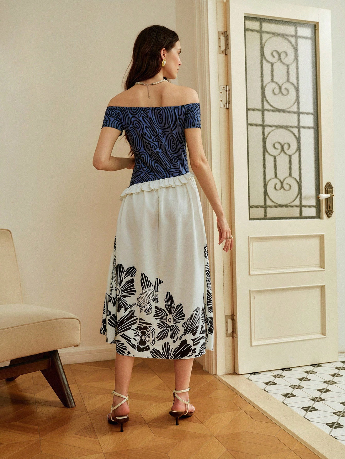 Step into style with this Chic Off-Shoulder Knit A-Line Peplum Dress, perfect for Halloween parties and back-to-school fun. Its playful off-shoulder design and flirty peplum silhouette add a touch of charm, while the knit fabric ensures comfort from summer warmth through crisp fall days. Dress it up or down for versatile looks that keep you festive and fashionable all season long.