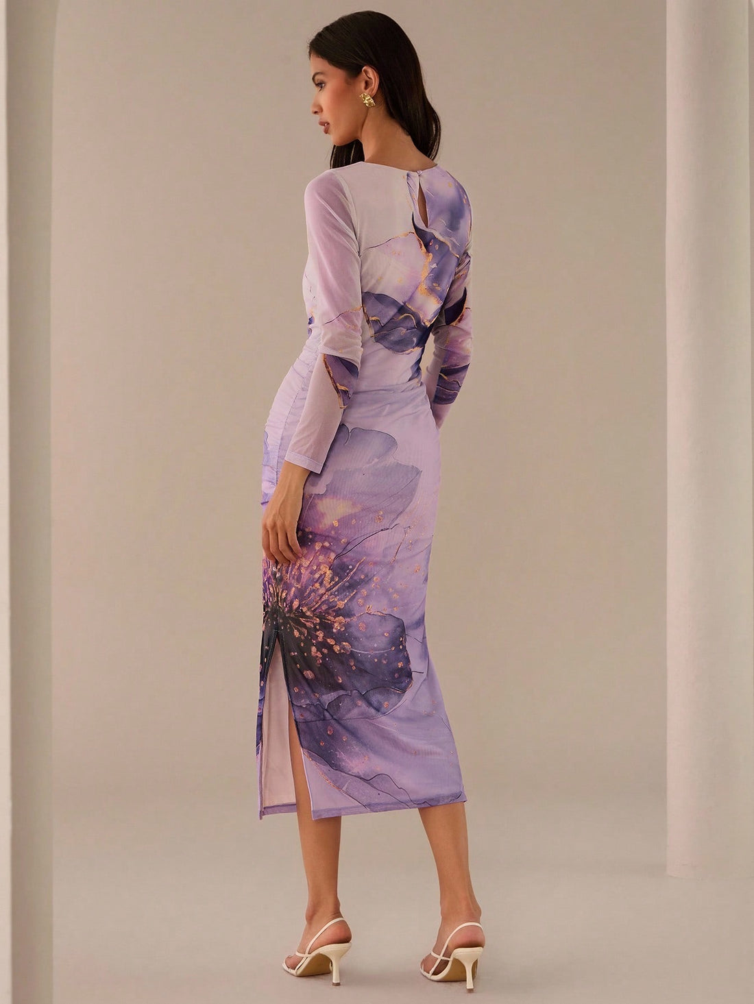 Float through your day in this Romantic Lilac Floral Print Midi Dress. With its graceful long sleeves and soft lavender hues, it’s crafted to bring out your playful, elegant side. Perfect for twirling at brunch or catching eyes at your next garden party, this dress blends charm and comfort effortlessly. Embrace the floral fantasy and make every moment a little more magical.