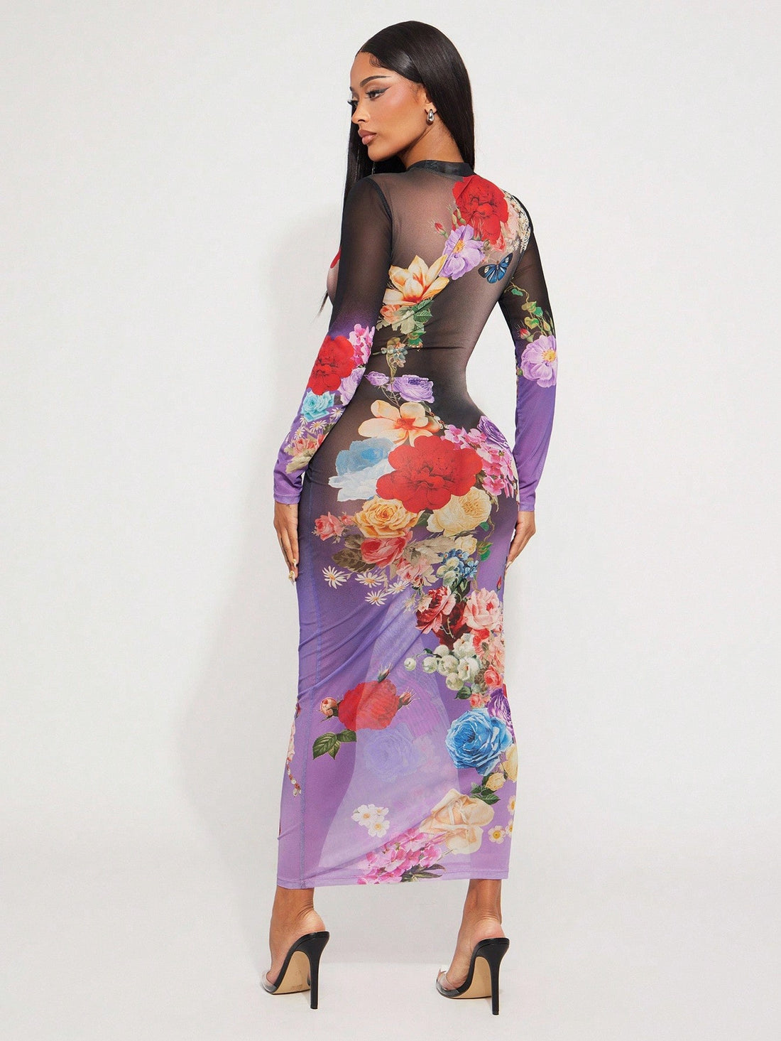 Turn heads this fall and winter with this Elegant Floral Print Bodycon Dress! Featuring sheer mesh long sleeves and a flattering maxi length, it hugs your curves while keeping a hint of mystery. The delicate floral pattern brings a fresh, playful vibe to chilly days, making every moment feel like a stylish celebration. Perfect for cozy nights out or festive gatherings—because you deserve to shine!