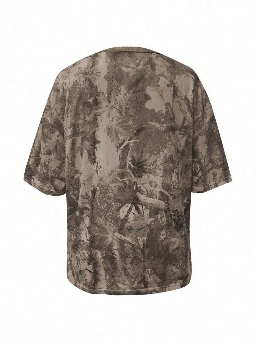Image 5 - fabric detail of Trendy Women’s Casual Loose Camouflage Print Short Sleeve T-Shirt for Effortless Style
