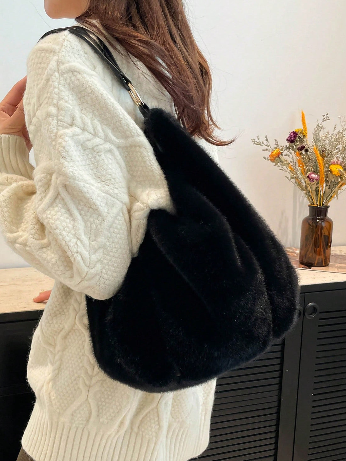 Carry your world in cloud-soft comfort! This plush tote bag is your new best friend—whether you're heading to the office, jetting off on an adventure, or just living your best everyday life. The luxuriously soft fabric feels amazing against your hands, while the spacious interior keeps everything organized and within reach. Sleek, sophisticated, and undeniably cozy, this tote proves that style and comfort don't have to compete. Make every outing feel a little more fabulous.