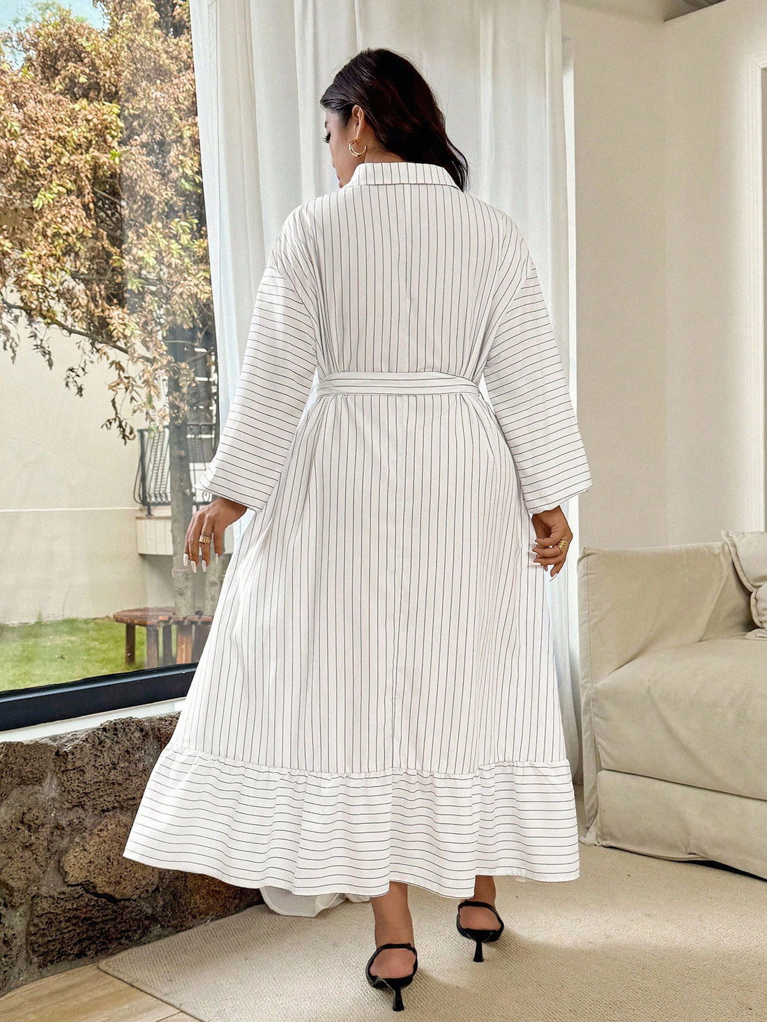 Step out in style and confidence with this Plus Size Striped Long Sleeve Dress featuring a flattering tie waist. Its bold stripes bring playful vibes, while the adjustable waist tie lets you customize your look for any occasion. Perfect for day-to-night wear, this dress blends comfort and elegance effortlessly—making every moment a chance to shine!