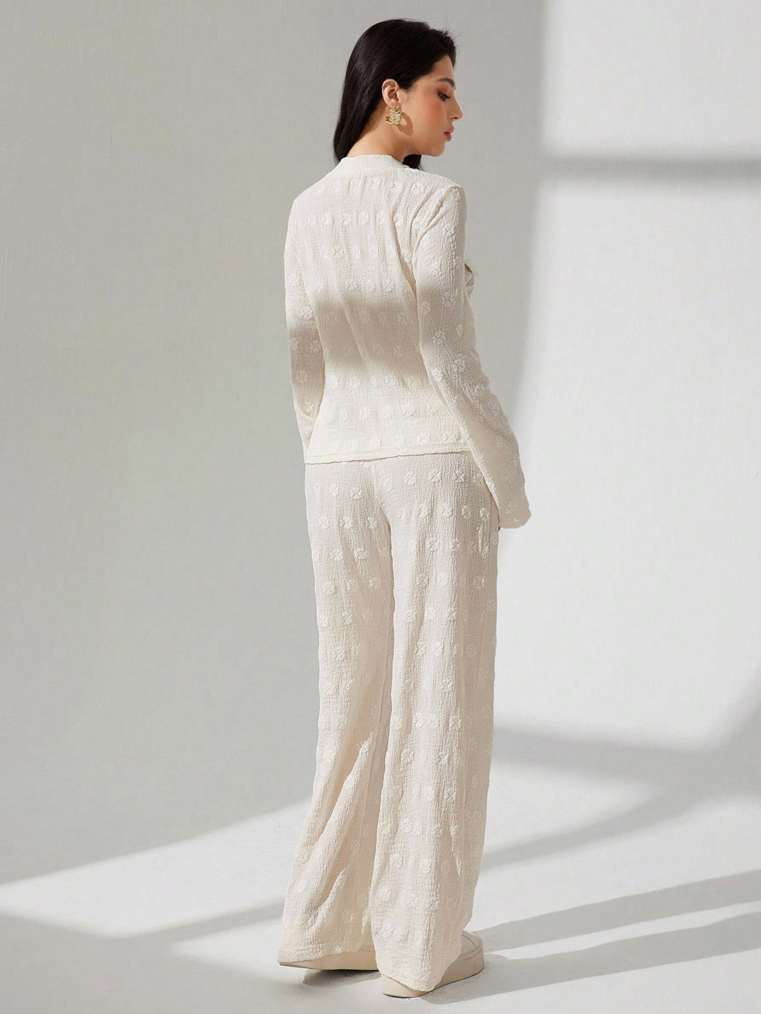 Elevate your autumn wardrobe with this chic 2-piece cardigan set! The textured V-neck cardigan pairs perfectly with its coordinating piece, giving you effortless layering that works from casual coffee dates to cozy office vibes. The soft, quality fabric drapes beautifully while keeping you warm as temperatures drop. Mix, match, and style it your way—this versatile set is the fall essential you didn't know you needed. Perfect for anyone who loves looking put-together without trying too hard!