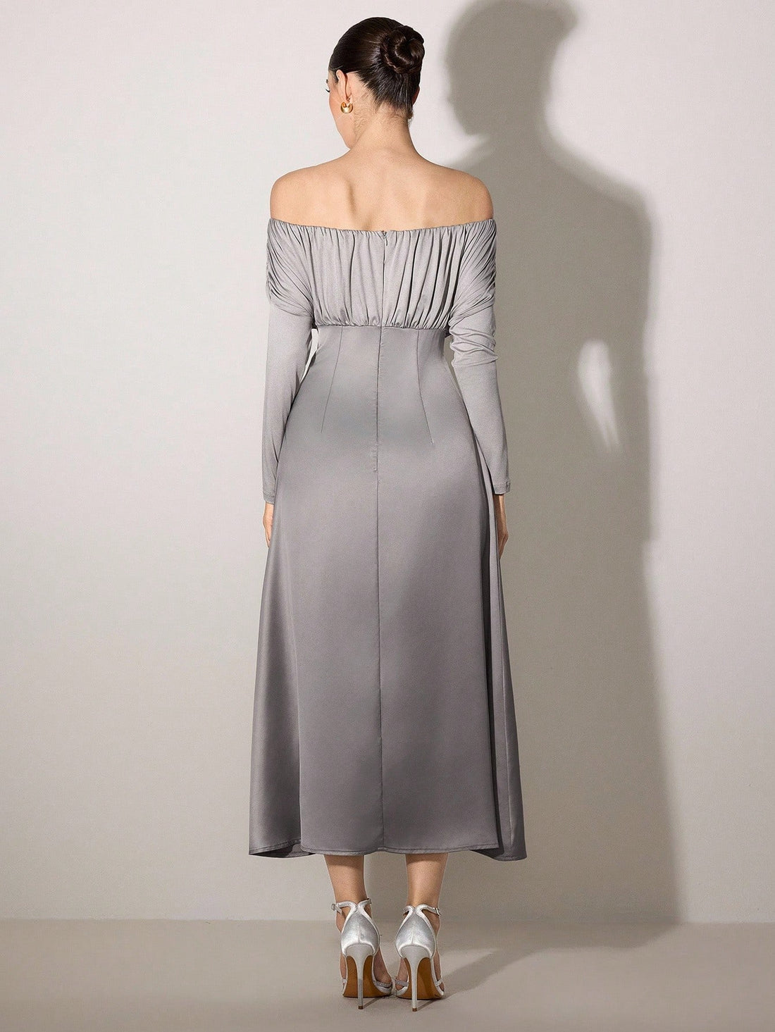 Slip into effortless elegance with this chic off-shoulder dress that's ready for anything. The timeless solid color and relaxed silhouette make it your go-to piece for casual outings, weekend brunches, or laid-back dates. The off-shoulder neckline adds just the right touch of flirtation without trying too hard. Comfortable, versatile, and undeniably stylish—this dress proves that looking put-together doesn't require complicated fashion rules. Pair it with sneakers for a chill vibe or dress it up with heels 