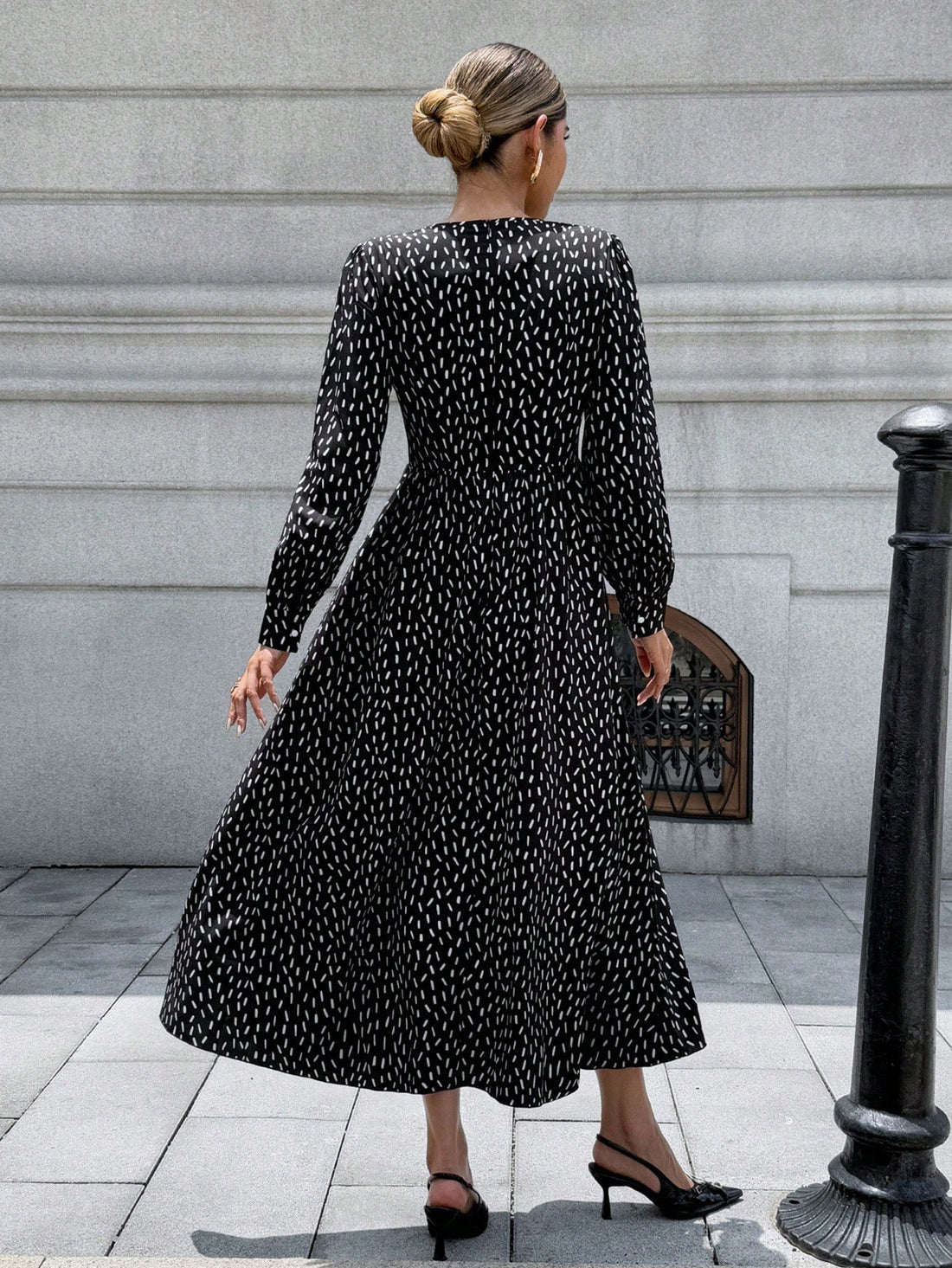 Elevate your autumn wardrobe with this chic V-neck dress that's equal parts sophisticated and fun! The long sleeves and button-front design create effortless elegance, while the flattering neckline works beautifully for everything from casual coffee dates to dinner out. Versatile enough to dress up or down, this fall essential pairs perfectly with boots, sneakers, or heels. A timeless piece that'll have you reaching for it season after season.